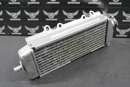2005 KAWASAKI KX250F OEM LEFT RIGHT RADIATOR SET RADIATORS SHROUDS LOUVERS GOOD