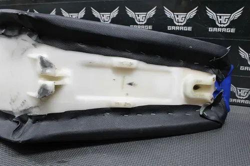 2001 HONDA CR125R CR250R OEM SEAT SADDLE FOAM PAN BLUE COVER 77100-KZ3-J30