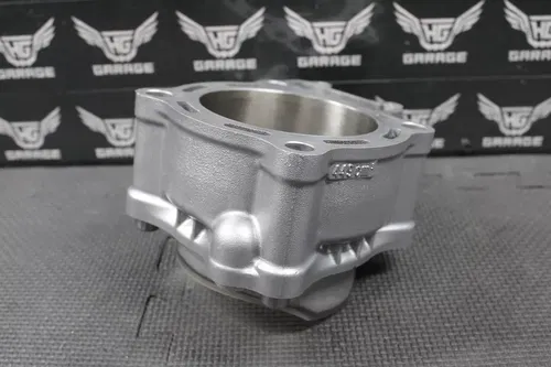 2002 2003 HONDA CRF450R OEM ENGINE CYLINDER BORE JUG TOP END 12100-MEB-670 MINT!