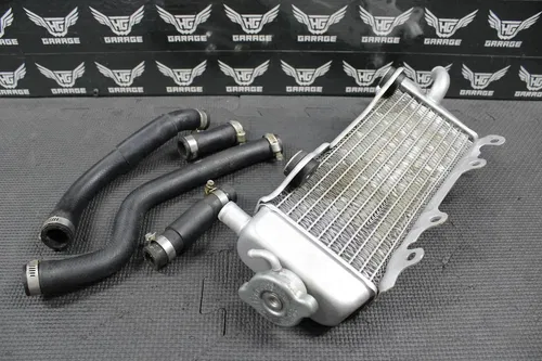 2003 02-04 YAMAHA YZ125 OEM RIGHT FILL SIDE RADIATOR RADIATORS HOSES CAP COOLER