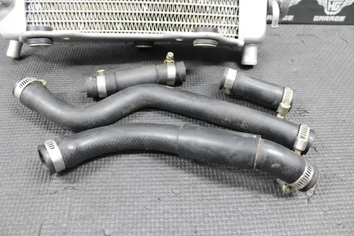 2003 02-04 YAMAHA YZ125 OEM RIGHT FILL SIDE RADIATOR RADIATORS HOSES CAP COOLER