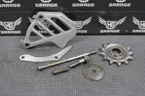 2000 98-07 HONDA CR125R OEM FRONT SPROCKET CASE SAVER COVER GUARD RENTHAL 13T