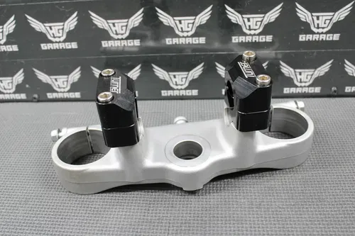 1999 HONDA CR125R 97-98 CR250R OEM FORKS UPPER TRIPLE TREE TURNER FAT BAR CLAMP
