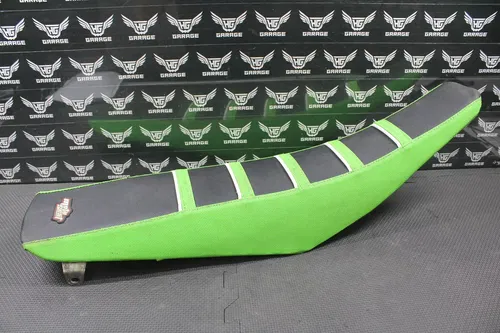 2013 KAWASAKI 13-14 KX250F KX450F OEM SEAT SADDLE GRIPPER COVER 53066-0357-336