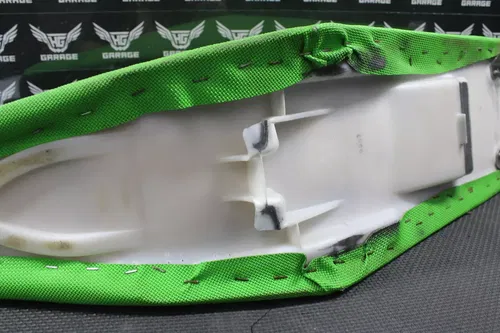 2013 KAWASAKI 13-14 KX250F KX450F OEM SEAT SADDLE GRIPPER COVER 53066-0357-336