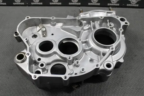 2002 HONDA CR250R OEM RIGHT ENGINE MOTOR CRANKCASE CRANK CASE 04921-KZ3-L20 NICE