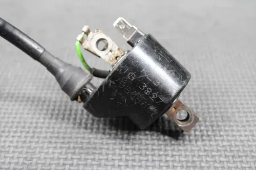 1998 1999 HONDA CR125R CR250R OEM IGNITION COIL SPARK PLUG BOOT 30500-KZ3-B01