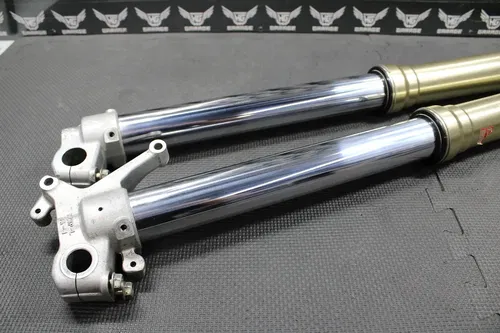 2001 HONDA CR250R OEM SHOWA RIGHT LEFT FRONT SUSPENSION FORKS SHOCKS DAMPERS