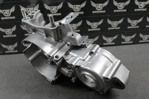 2002 HONDA CR250R OEM LEFT ENGINE MOTOR CRANKCASE CRANK CASE 04922-KZ3-L21 NICE!