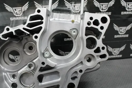 07-09 HONDA CRF150R CRF150RB OEM LEFT RIGHT ENGINE CRANKCASE CRANK CASE MINT!