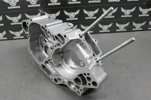 07-09 HONDA CRF150R CRF150RB OEM LEFT RIGHT ENGINE CRANKCASE CRANK CASE MINT!