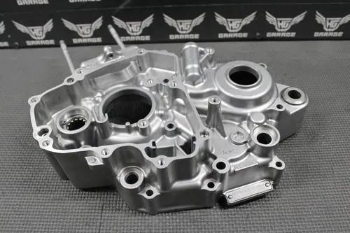 07-09 HONDA CRF150R CRF150RB OEM LEFT RIGHT ENGINE CRANKCASE CRANK CASE MINT!