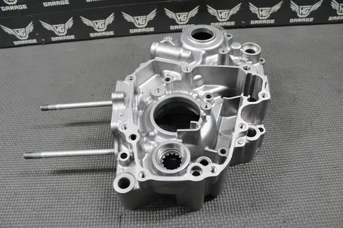 07-09 HONDA CRF150R CRF150RB OEM LEFT RIGHT ENGINE CRANKCASE CRANK CASE MINT!