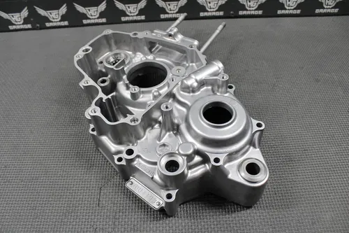 07-09 HONDA CRF150R CRF150RB OEM LEFT RIGHT ENGINE CRANKCASE CRANK CASE MINT!