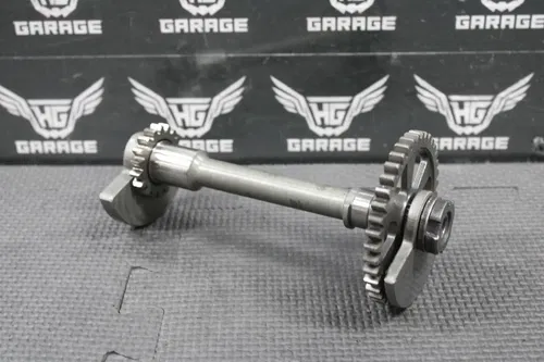 2004 HONDA CRF450R OEM ENGINE CRANKSHAFT BALANCER COUNTER BALANCE GEAR SHAFT