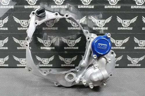 2022 YAMAHA YZ250F YZ250FX OEM RIGHT CRANK CASE INNER CLUTCH COVER WATER PUMP