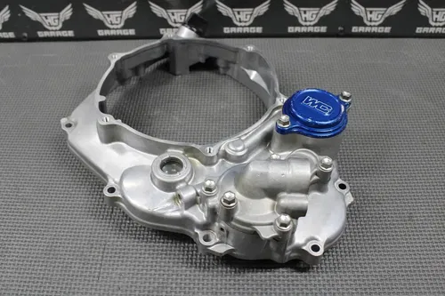 2022 YAMAHA YZ250F YZ250FX OEM RIGHT CRANK CASE INNER CLUTCH COVER WATER PUMP