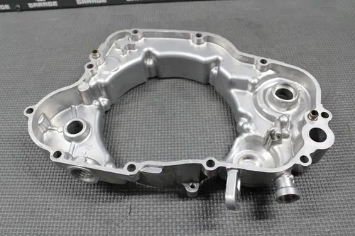 1991 KAWASAKI KX125 OEM RIGHT SIDE CRANKCASE INNER CLUTCH COVER 14032-1295 GOOD
