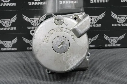 2002 HONDA XR200R 90-02 OEM LEFT SIDE CASE STATOR MAGNETO COVER 11341-KT0-830