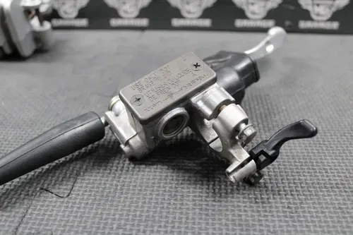 2013 SUZUKI 11-15 RMZ250 RMZ450 OEM NISSIN FRONT BRAKE CALIPER MASTER CYLINDER