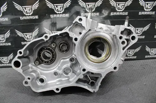 2001 KAWASAKI 01-05 KX100 KX85 OEM LEFT RIGHT ENGINE MOTOR CRANKCASE CRANK CASES