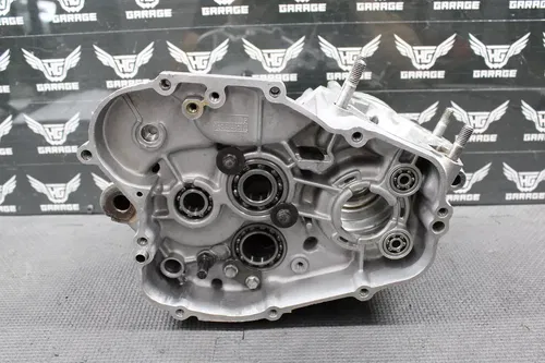 2001 KAWASAKI 01-05 KX100 KX85 OEM LEFT RIGHT ENGINE MOTOR CRANKCASE CRANK CASES