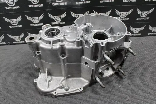 2001 KAWASAKI 01-05 KX100 KX85 OEM LEFT RIGHT ENGINE MOTOR CRANKCASE CRANK CASES