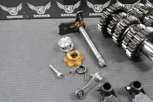 2001 KTM 300 EXC OEM 5 SPEED TRANSMISSION TRANNY TRANS GEARBOX GEARS SHIFT FORKS