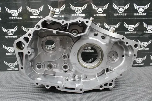 1996 96-04 HONDA XR400R OEM LEFT ENGINE MOTOR CRANKCASE CRANK CASE BLOCK NICE!