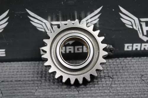 2002 99-04 KAWASAKI KX125 OEM TRANSMISSION INPUT SHAFT 5TH GEAR 24T 13260-1750