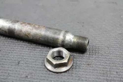 2009 YAMAHA WR450F OEM FRONT WHEEL RIM AXLE PIVOT BOLT SHAFT 1C3-25181-10-00