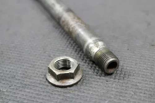 2009 YAMAHA WR450F OEM FRONT WHEEL RIM AXLE PIVOT BOLT SHAFT 1C3-25181-10-00