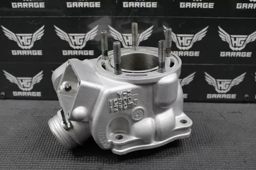 2005 YAMAHA 05-21 YZ125 OEM ENGINE CYLINDER BORE JUG TOP END 54MM 1C3-11311-21-0