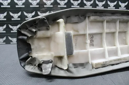 1999 SUZUKI 96-00 RM125 RM250 OEM SEAT SADDLE FOAM PAN ORIGINAL 45100-37E20-L3S