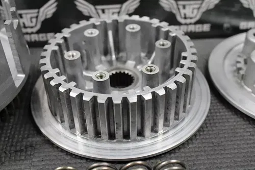 KAWASAKI KDX250SR KDX250 SR OEM CLUTCH BASKET W PLATES HUB HOUSING 13095-1255