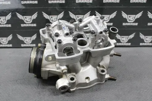 2010 10-13 YAMAHA YZ250F OEM ENGINE CYLINDER HEAD VALVES TOP END 17D-11102-11-00