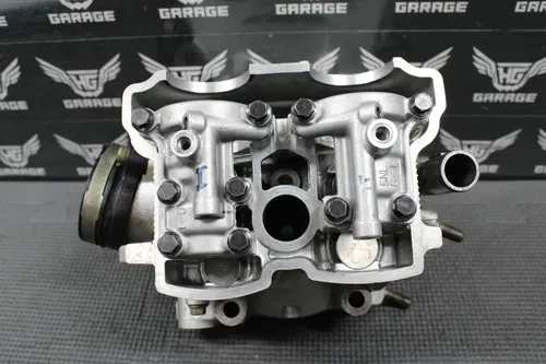 2010 10-13 YAMAHA YZ250F OEM ENGINE CYLINDER HEAD VALVES TOP END 17D-11102-11-00