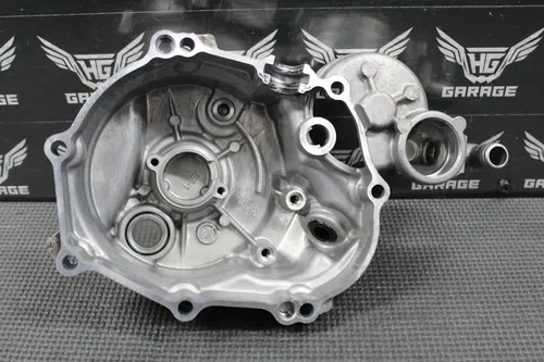 2019 YAMAHA 18-19 YZ250FX WR OEM LEFT CASE STATOR MAGNETO COVER 2GB-15411-10-00