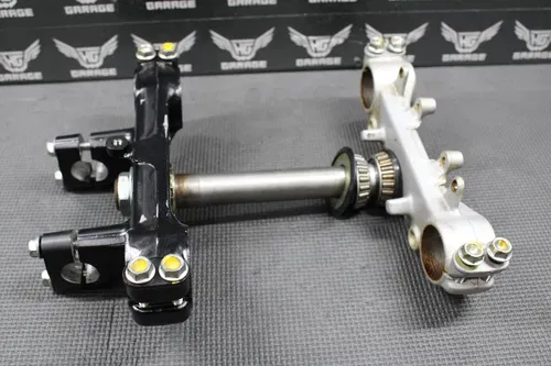2002 HONDA XR200R 90-02 OEM FRONT FORKS LOWER UPPER TRIPLE TREE STEM BAR CLAMP