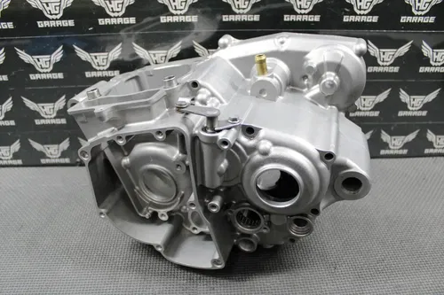 2013 SUZUKI 13-15 RMZ250 OEM LEFT RIGHT ENGINE MOTOR CRANKCASE CRANK CASE NICE!