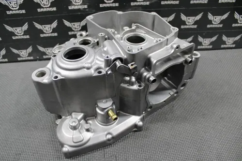 2013 SUZUKI 13-15 RMZ250 OEM LEFT RIGHT ENGINE MOTOR CRANKCASE CRANK CASE NICE!