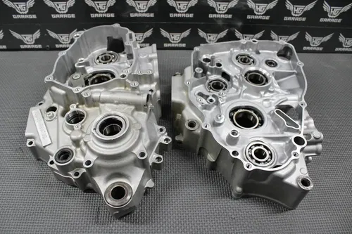 2022 20-22 YAMAHA YZ250F OEM LEFT RIGHT ENGINE MOTOR CRANKCASE CRANK CASES NICE!