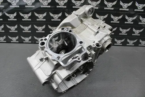 2022 20-22 YAMAHA YZ250F OEM LEFT RIGHT ENGINE MOTOR CRANKCASE CRANK CASES NICE!