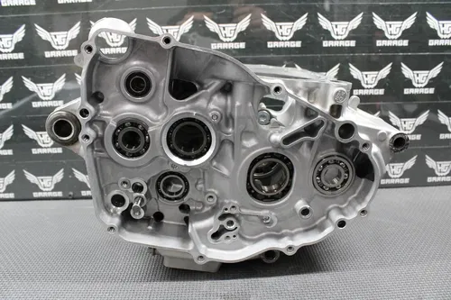 2022 20-22 YAMAHA YZ250F OEM LEFT RIGHT ENGINE MOTOR CRANKCASE CRANK CASES NICE!