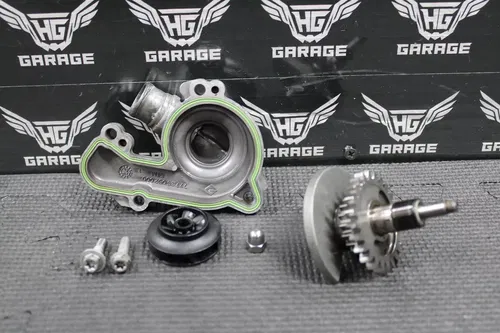 2015 KTM 13-16 250 350 SXF OEM CRANKSHAFT COUNTER BALANCE WATER PUMP SHAFT GEARS