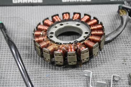2000 SUZUKI 00-04 DRZ400 OEM STATOR MAGNETO GENERATOR ALTERNATOR 32101-29F11