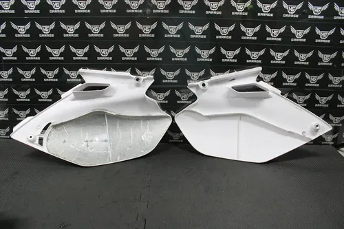2004 YAMAHA 03-05 YZ250F YZ450F OEM REAR NUMBER PLATE SIDE PANELS PLASTICS SET
