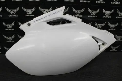 2004 YAMAHA 03-05 YZ250F YZ450F OEM REAR NUMBER PLATE SIDE PANELS PLASTICS SET