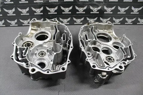 1999 YAMAHA 99-02 TTR225 XT225 OEM LEFT RIGHT ENGINE MOTOR CRANKCASE CRANK CASE
