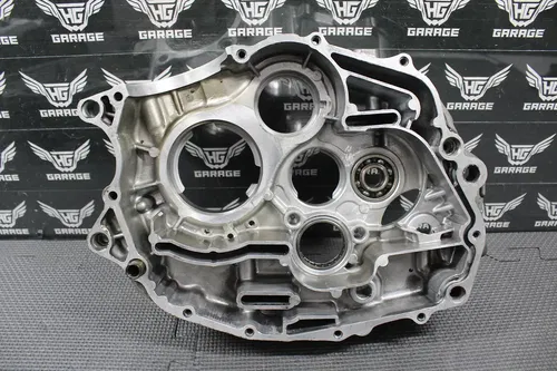 1999 YAMAHA 99-02 TTR225 XT225 OEM LEFT RIGHT ENGINE MOTOR CRANKCASE CRANK CASE